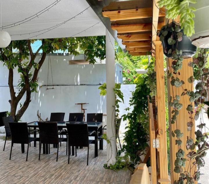 Alaika Maafushi Hotel Bagian luar foto